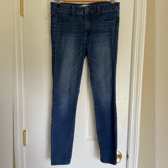 Abercrombie & Fitch Denim - Abercrombie & Fitch Women’s Mid Rise Stretch Denim - 4S (27W, 27L)